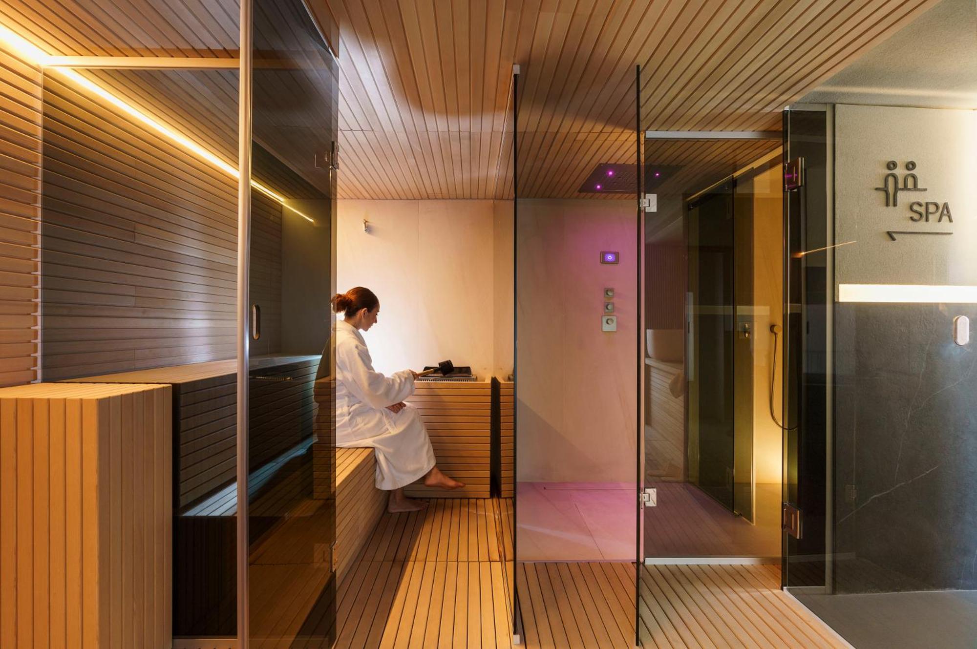 Meo Design Suites & Spa CTA Exterior photo